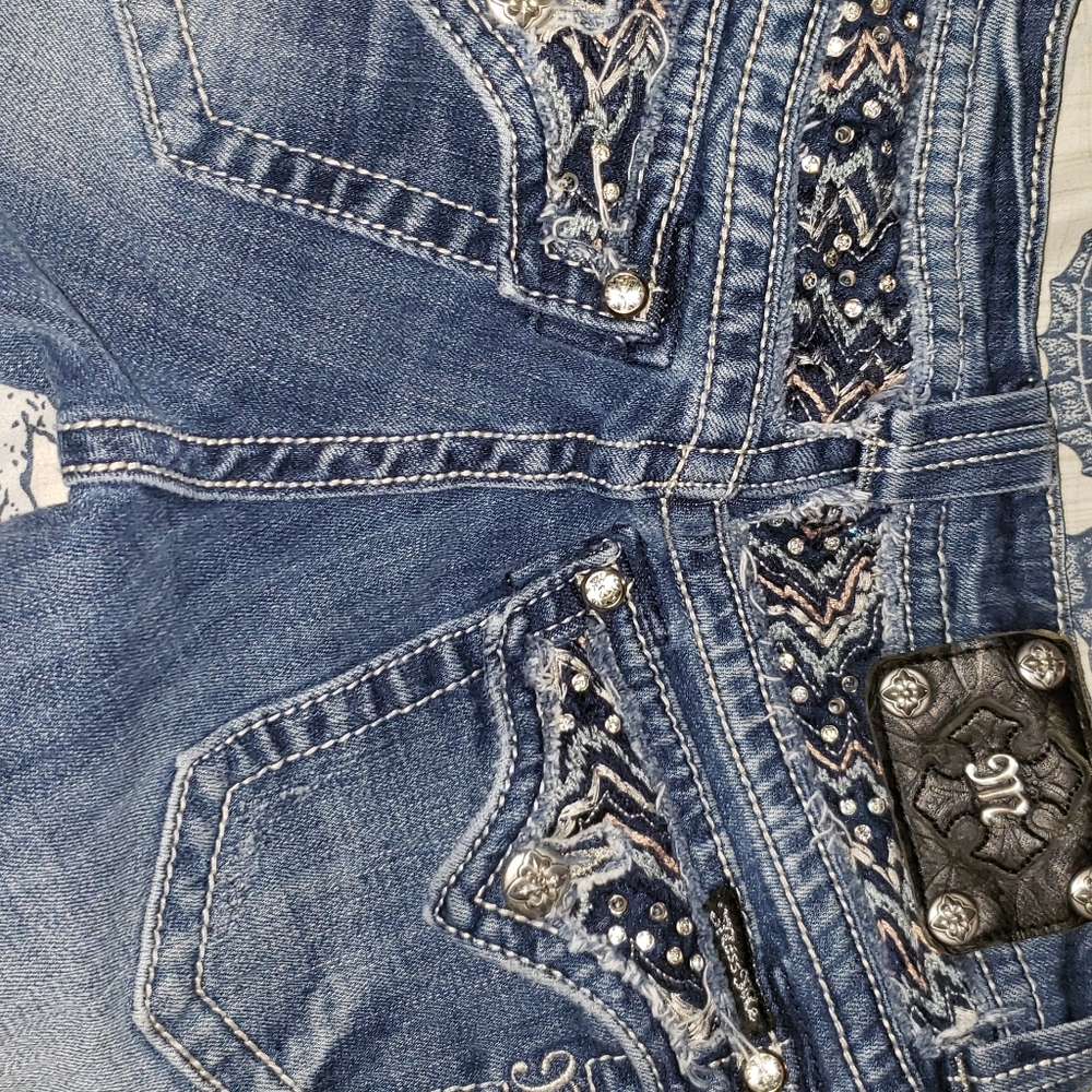 Miss Me's bootcut jeans.